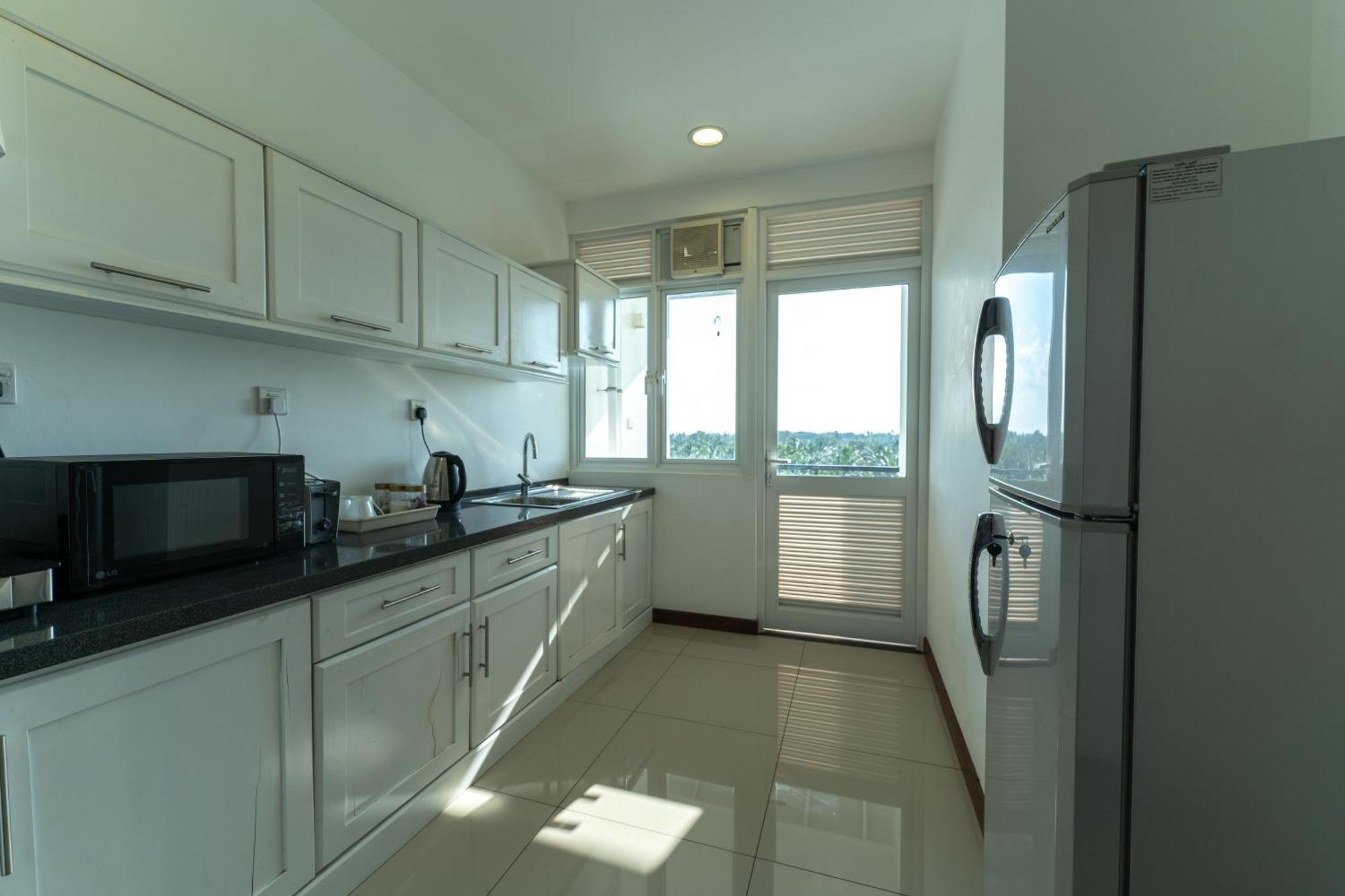 Oceanfront Condominium - 尼拉瓦利 外观 照片